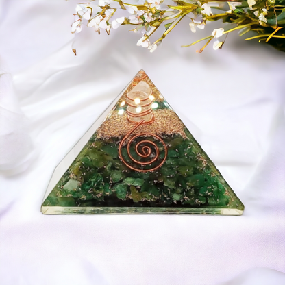 Green Aventurine Natural Crystal Stone Orgonite Pyramid